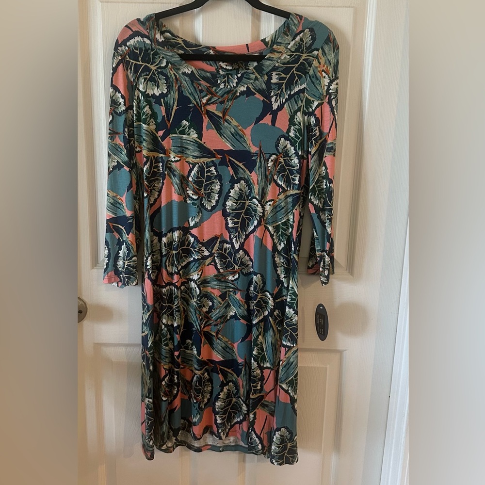 Cupio women’s dress size large. Hawaii finest